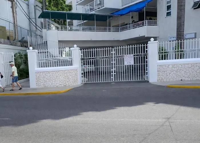 Montego Bay Club Apartments